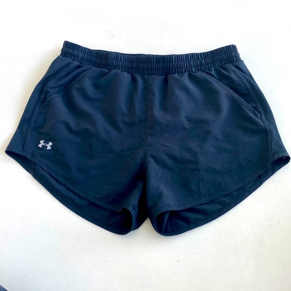 Woman sport shorts - Picture 1 of 7